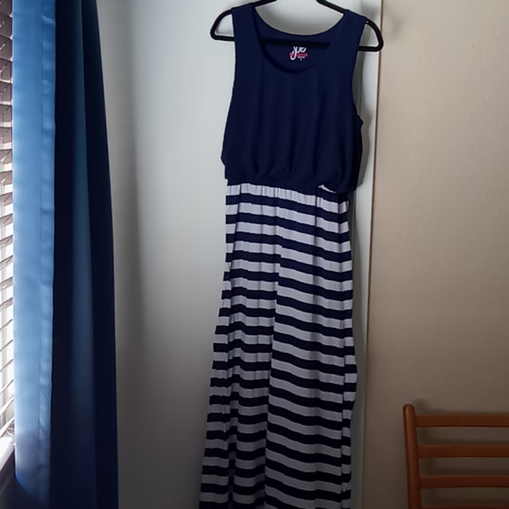 Joe Boxer large maxi dress